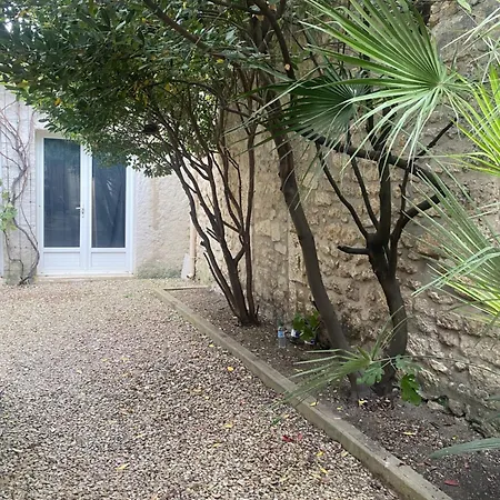 Maisonnette Proche Gare Tres Agreable Apartamento Angoulême